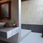 Kampung Villa_Bathroom (low resolution)